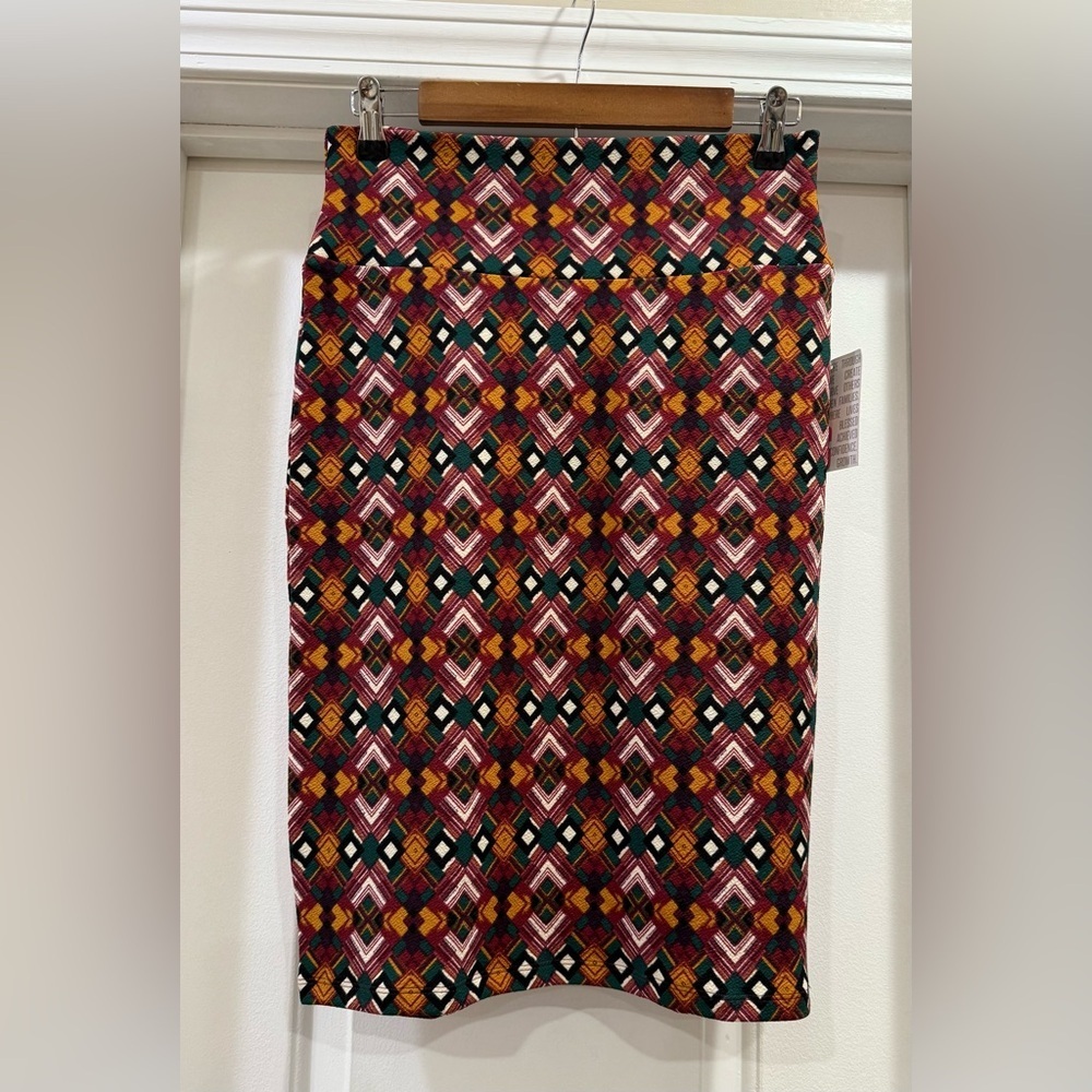 LuLaRoe Cassie Pencil Skirt Size Small 🆕🆕🆕